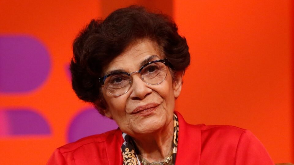 Marilena Chauí reafirma rejeição à classe média e recusa o século 21 2 Marilena Chauí reafirma rejeição à classe média e recusa o século 21 - Imagem do artigo