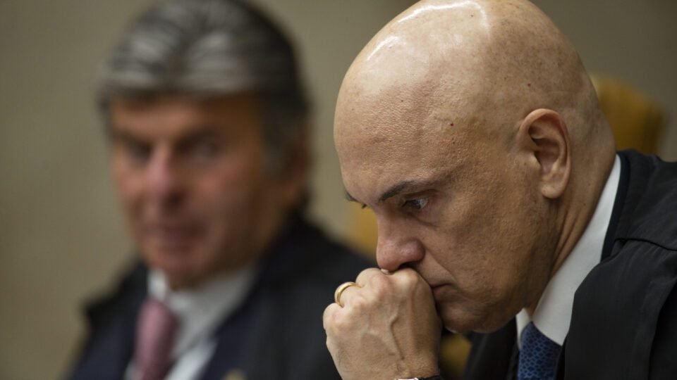 STF condena devota de 59 anos e fotos contestam narrativa de Moraes 2 STF condena devota de 59 anos e fotos contestam narrativa de Moraes - Imagem do artigo