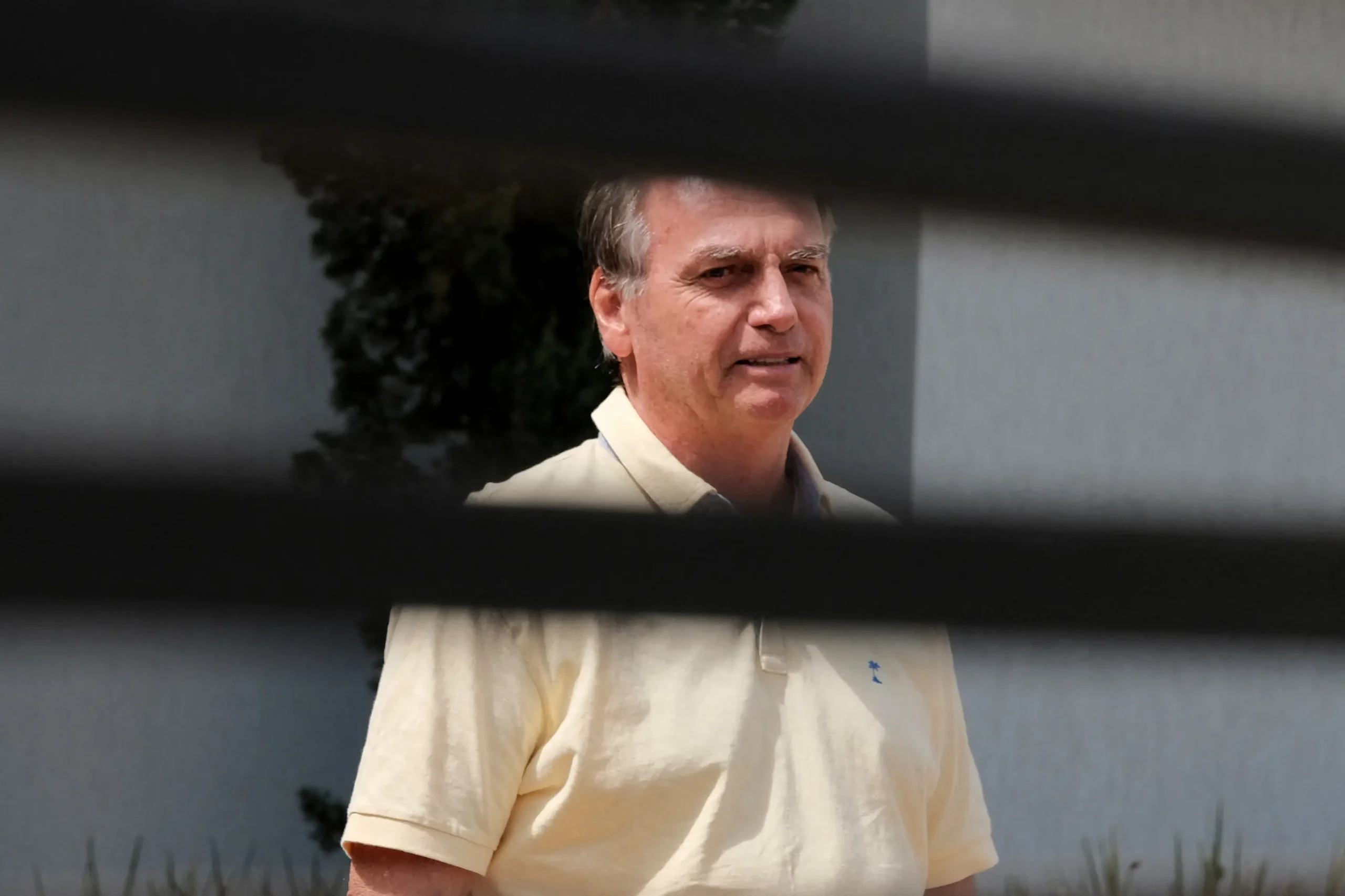 Bolsonaro enfrenta novas crises de soluço enquanto aliados intensificam visitas 2 Bolsonaro enfrenta novas crises de soluço enquanto aliados intensificam visitas - Imagem do artigo