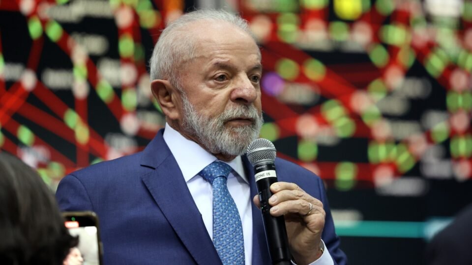 Avião presidencial apresenta falha no Pará e comitiva de Lula evacua às pressas 2 Avião presidencial apresenta falha no Pará e comitiva de Lula evacua às pressas - Imagem do artigo