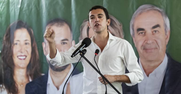 Sebastião Bugalho lidera roteiros autárquicos e ganha espaço no PSD 2 Sebastião Bugalho lidera roteiros autárquicos e ganha espaço no PSD - Imagem do artigo