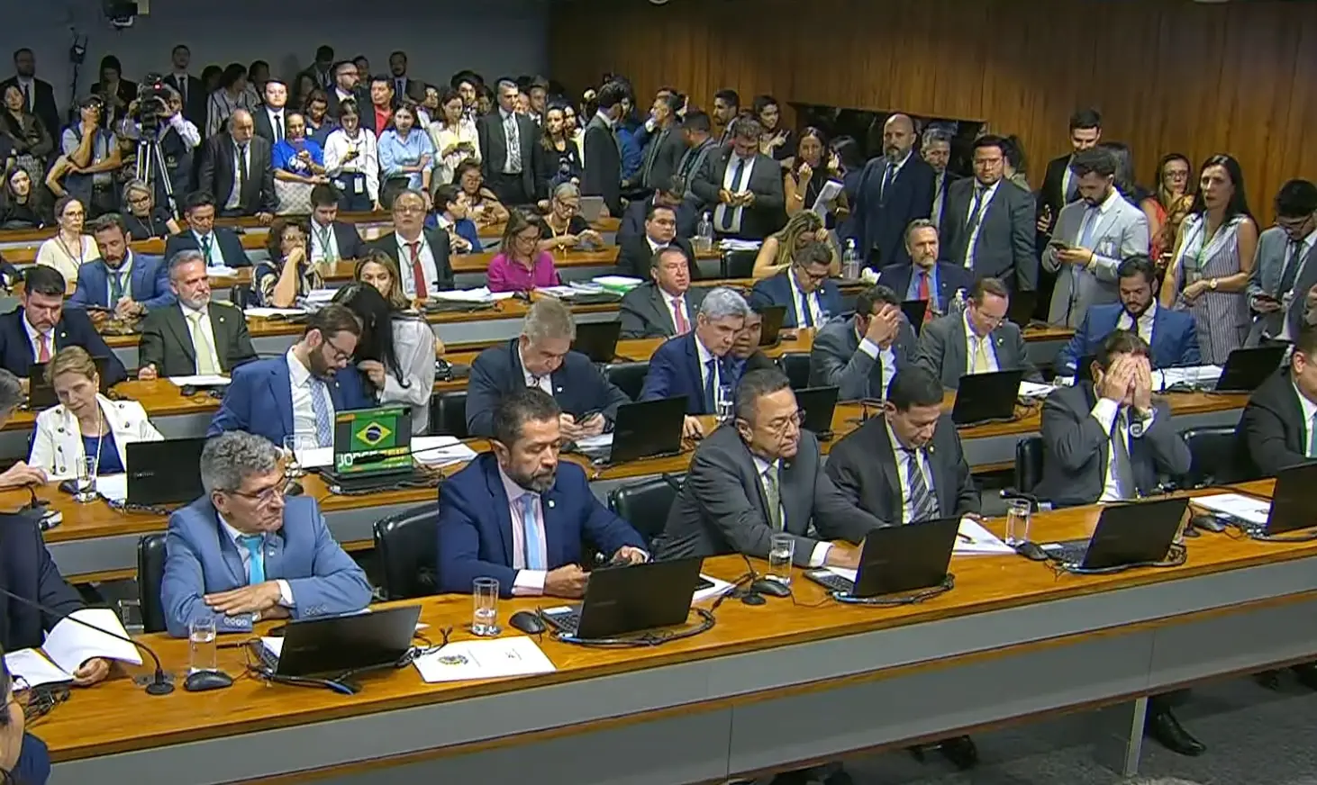 Comissão aprova MP que amplia impostos por um voto e impõe corrida no Congresso 2 Comissão aprova MP que amplia impostos por um voto e impõe corrida no Congresso - Imagem do artigo