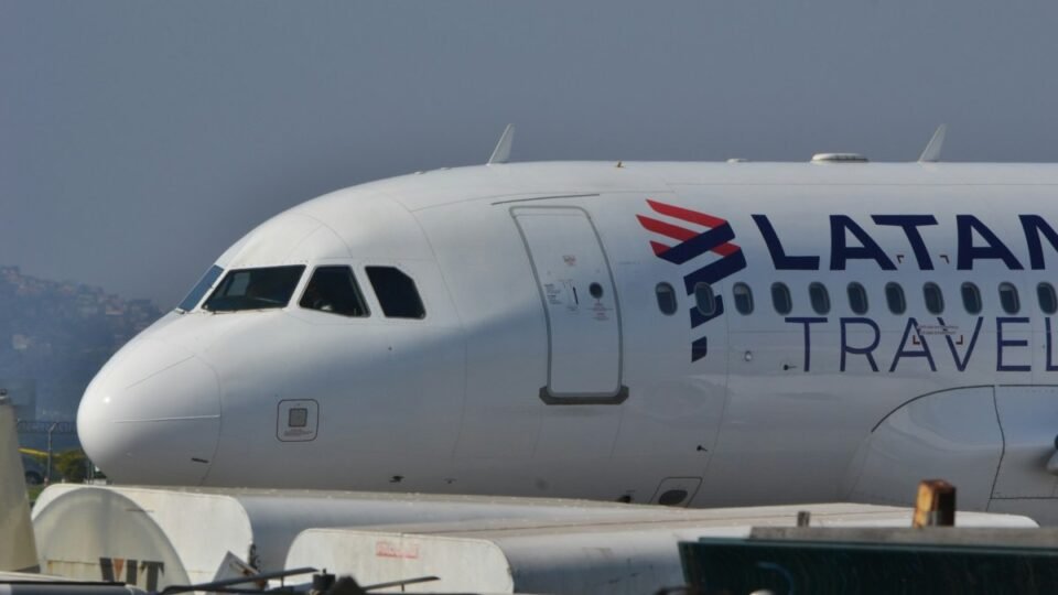 Curitiba ganha dois voos diários da Latam para o Rio e refirma rota estratégica 2 Curitiba ganha dois voos diários da Latam para o Rio e refirma rota estratégica - Imagem do artigo