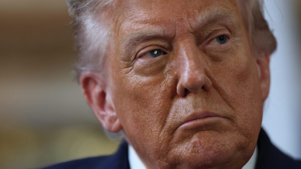 Trump conduz acordo Israel-Hamas e pressiona Maduro com dissuasão naval 2 Trump conduz acordo Israel-Hamas e pressiona Maduro com dissuasão naval - Imagem do artigo