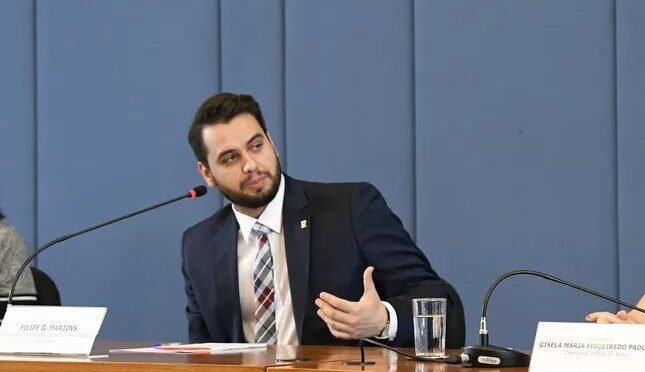 OAB anuncia análise sobre afastamento de defensores de Filipe Martins 2 OAB anuncia análise sobre afastamento de defensores de Filipe Martins - Imagem do artigo