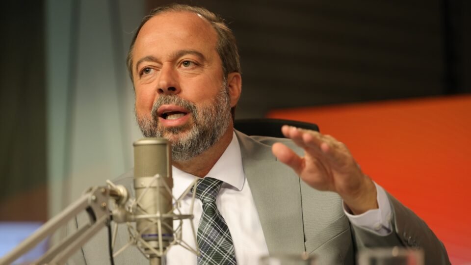 Ministério descarta horário de verão e assegura fornecimento de energia em 2025 2 Ministério descarta horário de verão e assegura fornecimento de energia em 2025 - Imagem do artigo