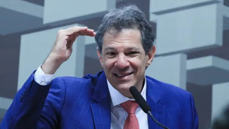 Haddad tenta salvar partes sem oposição da MP da Taxação após derrota no Senado 2 Haddad tenta salvar partes sem oposição da MP da Taxação após derrota no Senado - Imagem do artigo