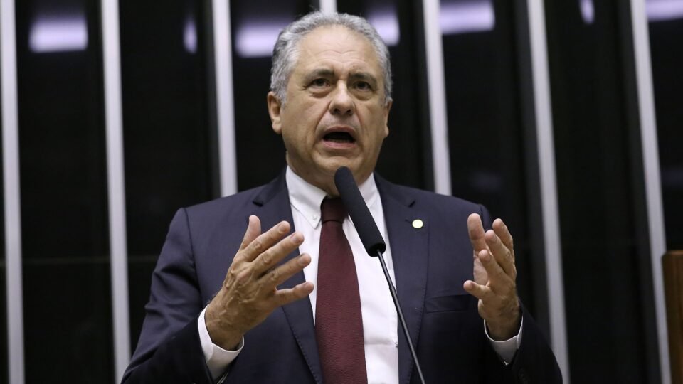 Câmara barra MP que elevaria impostos e impõe revés bilionário ao Planalto 2 Câmara barra MP que elevaria impostos e impõe revés bilionário ao Planalto - Imagem do artigo