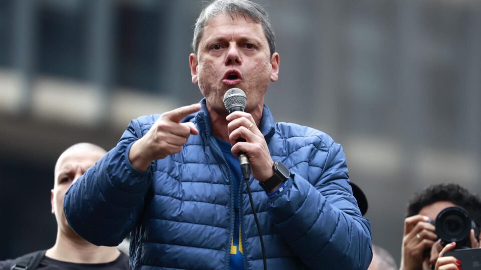 Tarcísio acusa PT de causar prejuízo recorde nas estatais e destaca rombo dos Correios 2 Tarcísio acusa PT de causar prejuízo recorde nas estatais e destaca rombo dos Correios - Imagem do artigo