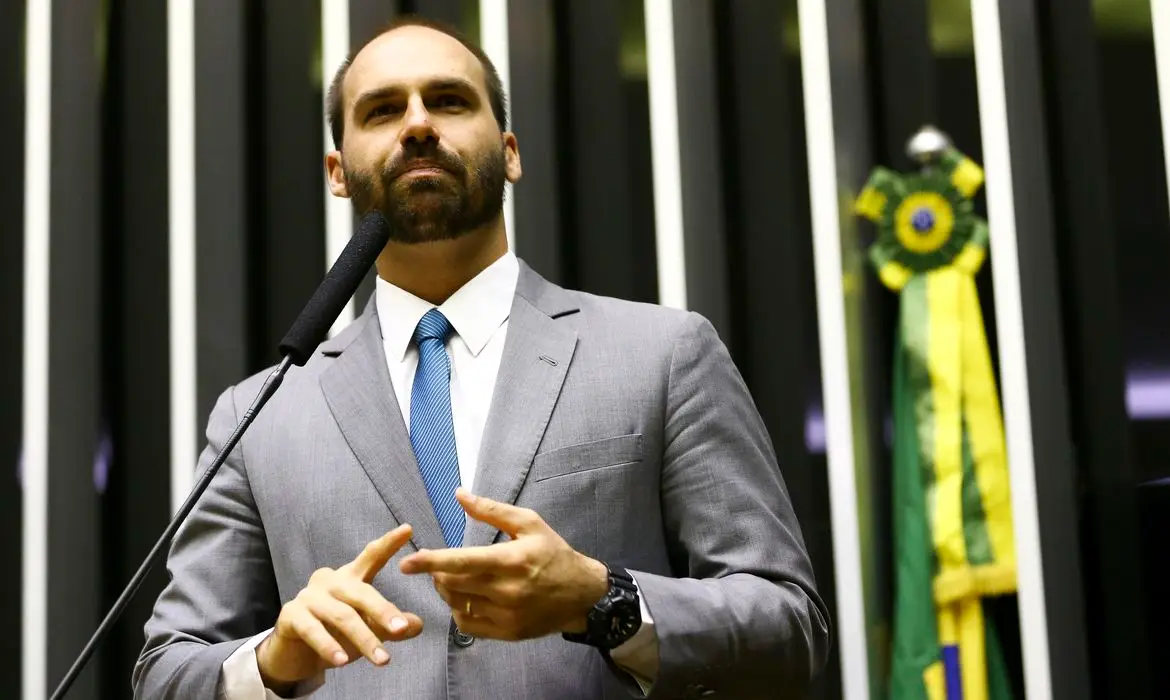 Repasses via emenda Pix de Eduardo Bolsonaro são vetados por falhas formais 2 Repasses via emenda Pix de Eduardo Bolsonaro são vetados por falhas formais - Imagem do artigo