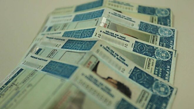 Setor de autoescolas reage e promete acionar Justiça contra CNH sem aulas obrigatórias 2 Setor de autoescolas reage e promete acionar Justiça contra CNH sem aulas obrigatórias - Imagem do artigo