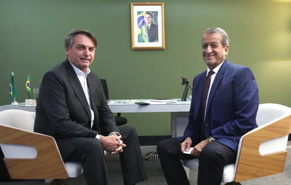 Bolsonaro orienta PL a intensificar pressão no Senado e reduzir penas do 8/1 2 Bolsonaro orienta PL a intensificar pressão no Senado e reduzir penas do 8/1 - Imagem do artigo