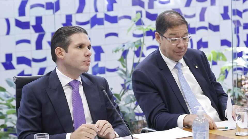 Câmara: Hugo Motta usa jatinhos e conta ultrapassa R$ 2,2 milhões 2 Câmara: Hugo Motta usa jatinhos e conta ultrapassa R$ 2,2 milhões - Imagem do artigo