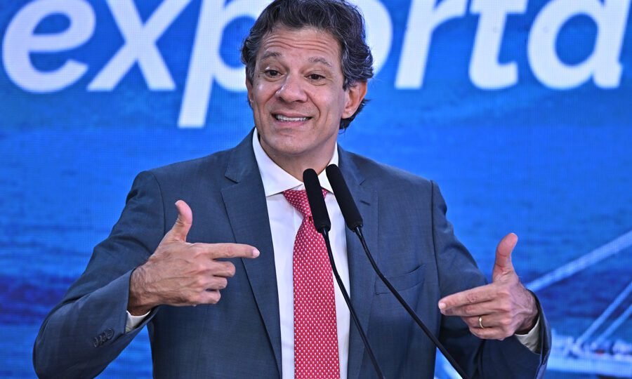 Haddad descarta crise fiscal e projeta superávit inédito desde 2015 2 Haddad descarta crise fiscal e projeta superávit inédito desde 2015 - Imagem do artigo