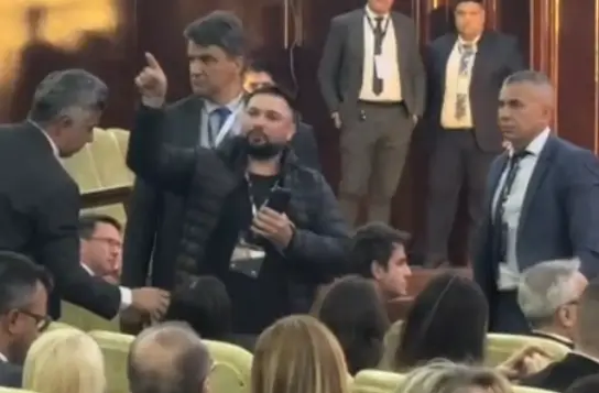 Acusado do 8/1 confronta Gilmar Mendes na Argentina e declara refúgio político 2 Acusado do 8/1 confronta Gilmar Mendes na Argentina e declara refúgio político - Imagem do artigo