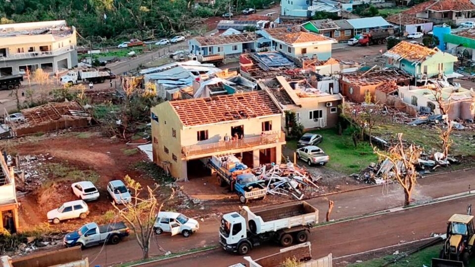 Tornado no Paraná permite isenções fiscais e saque de FGTS; entenda as regras 2 Tornado no Paraná permite isenções fiscais e saque de FGTS; entenda as regras - Imagem do artigo