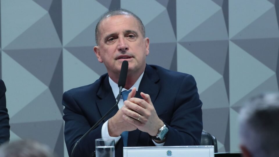 Onyx Lorenzoni apresenta dados e contesta narrativa petista na CPMI do INSS 2 Onyx Lorenzoni apresenta dados e contesta narrativa petista na CPMI do INSS - Imagem do artigo