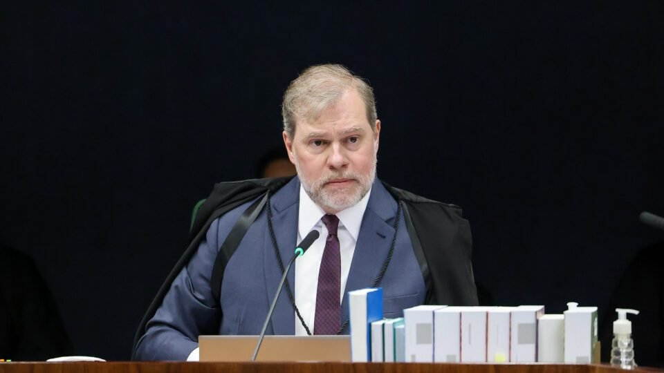 Bate-boca no STF: Toffoli reage a Mendonça e repudia “covardia” em julgamento 2 Bate-boca no STF: Toffoli reage a Mendonça e repudia “covardia” em julgamento - Imagem do artigo