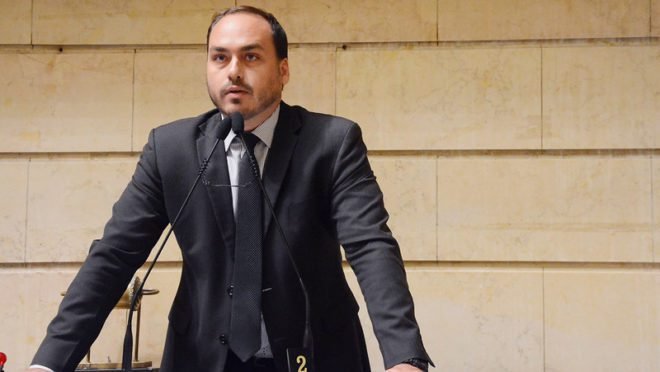 Jorginho Mello garante Carlos Bolsonaro na corrida ao Senado e descarta crise no PL de Santa Catarina 2 Jorginho Mello garante Carlos Bolsonaro na corrida ao Senado e descarta crise no PL de Santa Catarina - Imagem do artigo