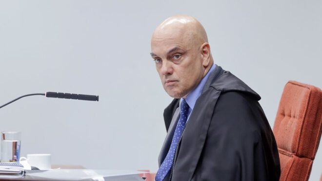 Moraes propõe pena mais branda a oficiais investigados no núcleo 3 do STF 2 Moraes propõe pena mais branda a oficiais investigados no núcleo 3 do STF - Imagem do artigo